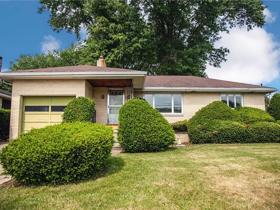 1st image of 690 Circle Dr
