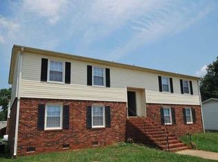 235 Colleen Ct, Inman, SC 29349