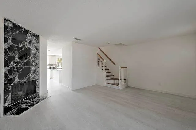 2910 Grants Lake Blvd — Photo 4