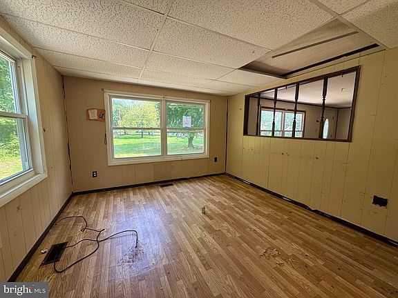 5th image of 7089 James Moore Rd