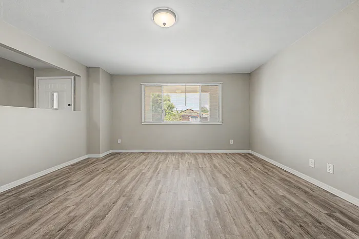 8129 W Hazelwood St — Photo 27