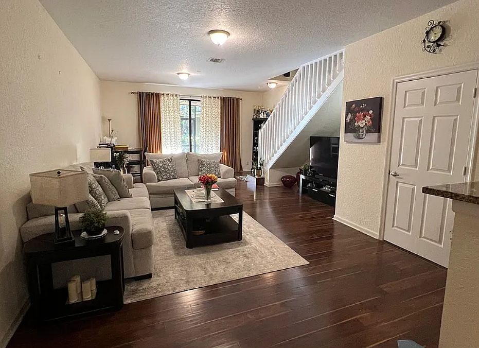 1st image of 4309 Vineyard Cir