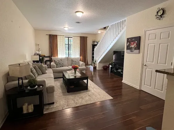 4309 Vineyard Cir, Weston, FL 33332