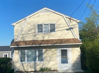108 E Shore Dr, Niantic, CT 06357
