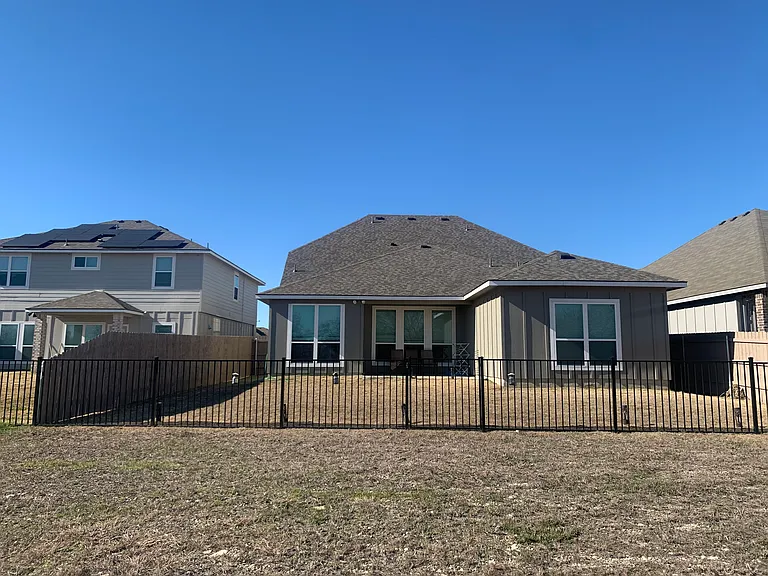 5219 Friars Loop — Photo 38