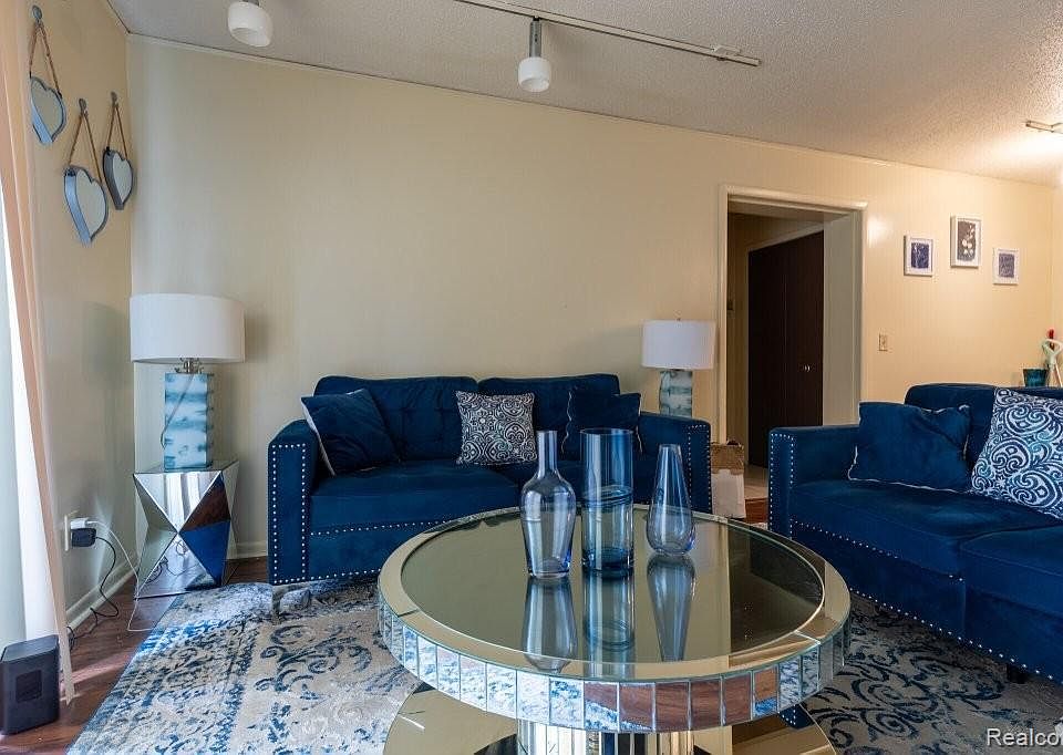 35775 Union Lake Rd, photo 17