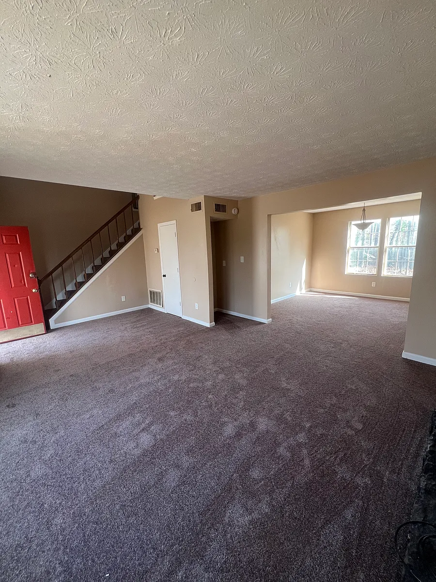 Building Photo - 5355 Greenhedge Trl