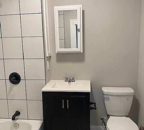 3rd image of 1283 Parkway Ave #4