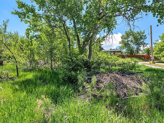 3rd image of 4804 Foothills Dr