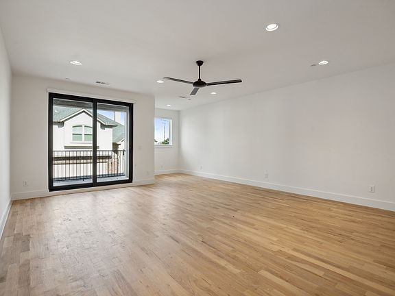 2nd image of 6345 Richmond Ave #3