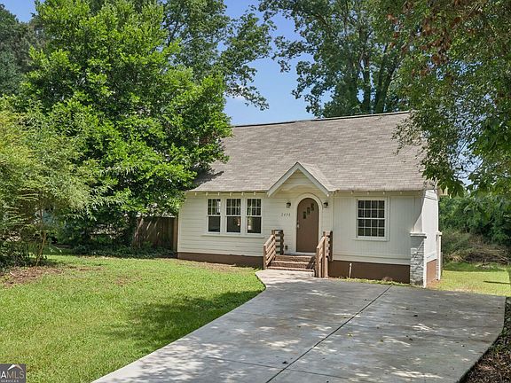 2nd image of 2498 White Oak Dr