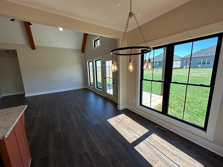 1184 County House Ln — Photo 5