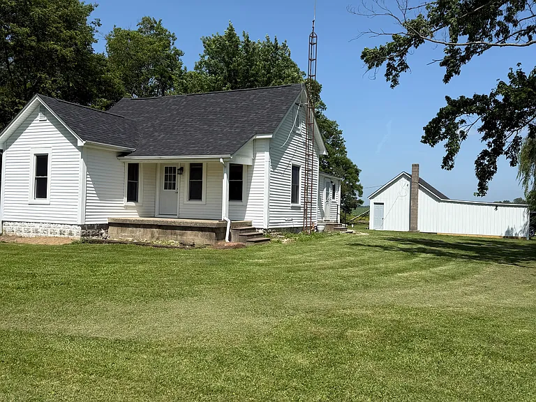 2243 Willow Grove Rd — Photo 1