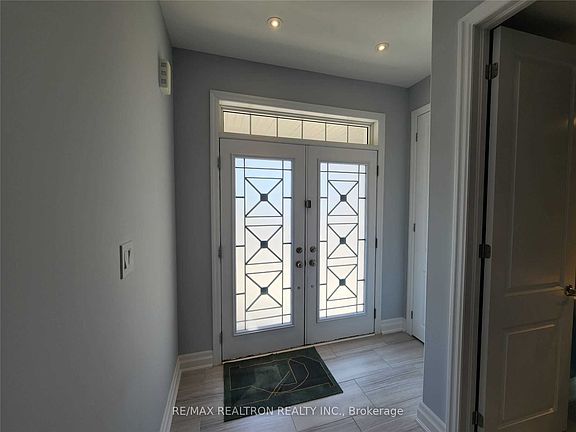 2nd image of 223 Thomas Phillips Dr