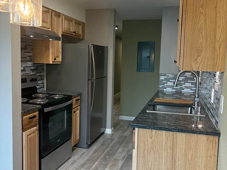 12239 Des Moines Memorial Dr S #4 — Photo 7