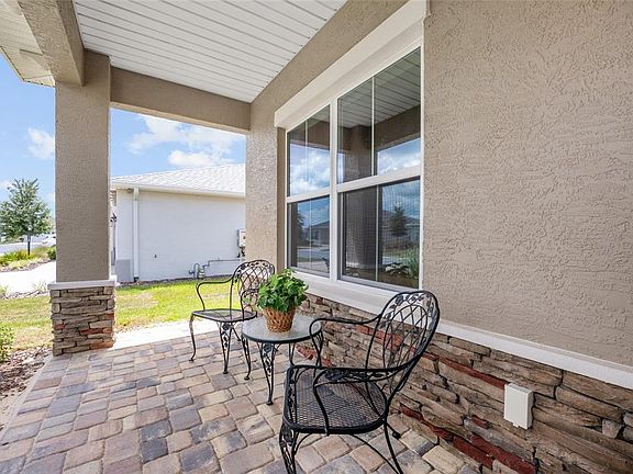 4th image of 10621 SW 98th Ln