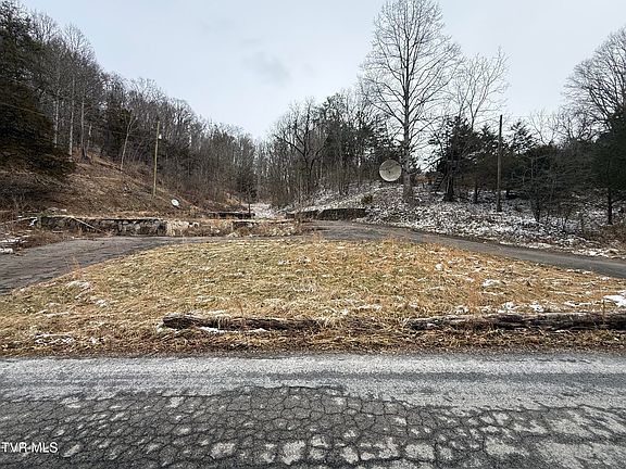 2nd image of 29188 Chestnut Ridge Rd