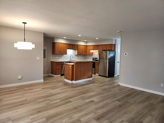 3rd image of 1416 S Skyline Dr #436BAFCCA
