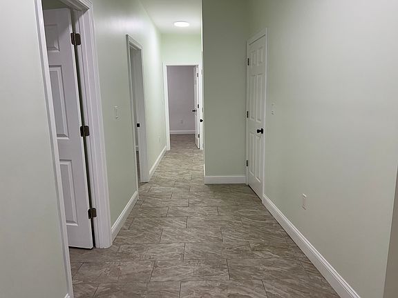 5th image of 343 Highland Ave #1