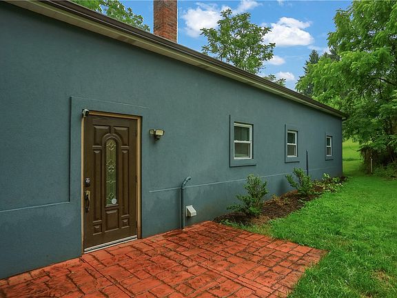 4th image of 190 Orchard Ln