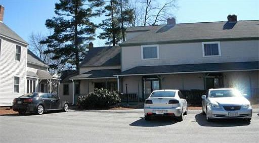 3rd image of 347 Litchfield St