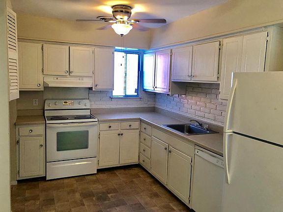 2nd image of 1345 E Tanners Creek Dr