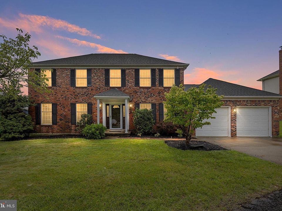 1st image of 18 Sumac Ct