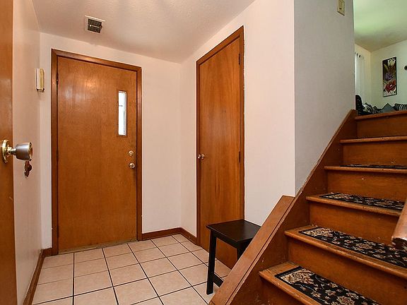 4th image of 9418 Brownley Dr