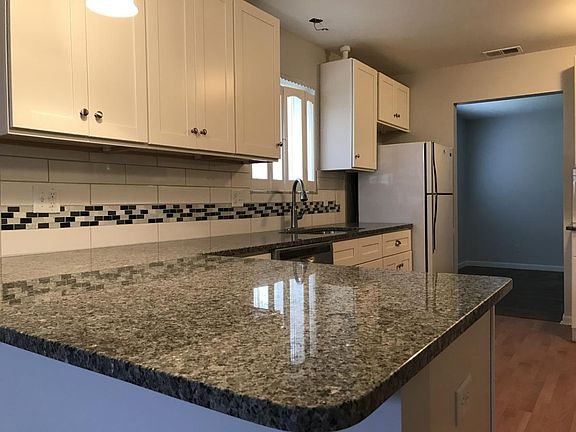 4th image of 9829 Woodbriar Ln