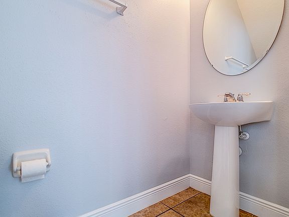 5th image of 7950 Tanbier Dr