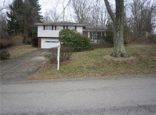 115 Larchfield Dr, McKeesport, PA 15135