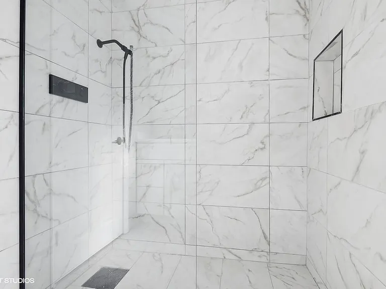1001 Oakton St — Photo 12