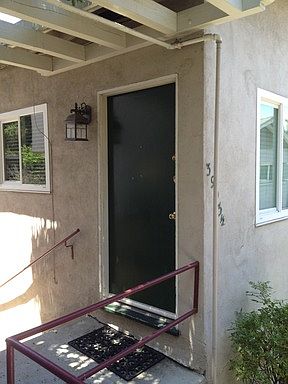 2nd image of 3903 1/2 Vineland Ave