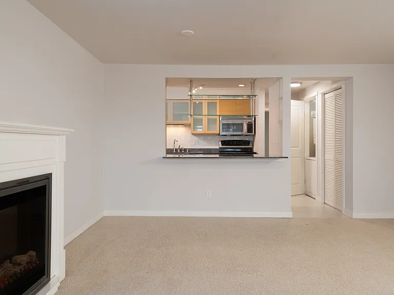 701 122nd Ave NE #408 — Photo 4