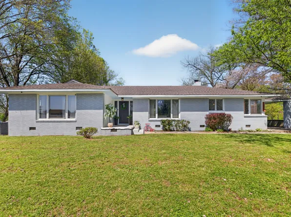 145 E Maple St, Dresden, TN 38225