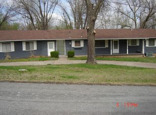 1022 Bond St, Neosho, MO 64850