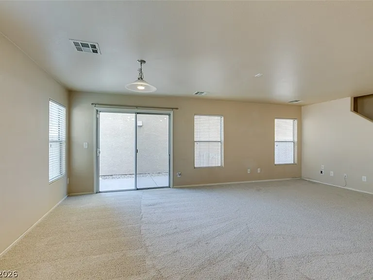 186 Gilliflower Ave #0 — Photo 15
