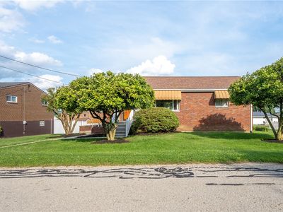 206 Mullin Ave, Mount Pleasant, PA, 15666