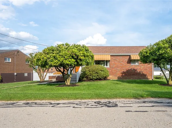 206 Mullin Ave, Mount Pleasant, PA 15666