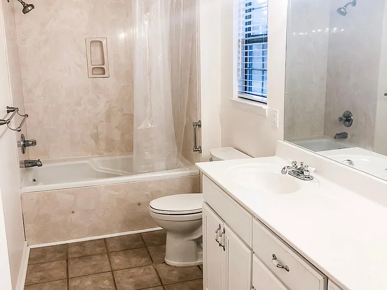 7725 Poplar Ridge Dr — Photo 4