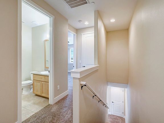 5th image of 961 Myrtle Ave #7