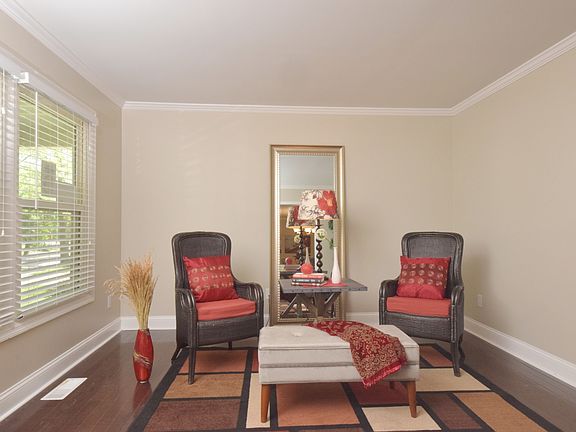 5th image of 2023 Seven Pines Dr