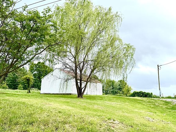 3rd image of 5915 W County Road 300 N