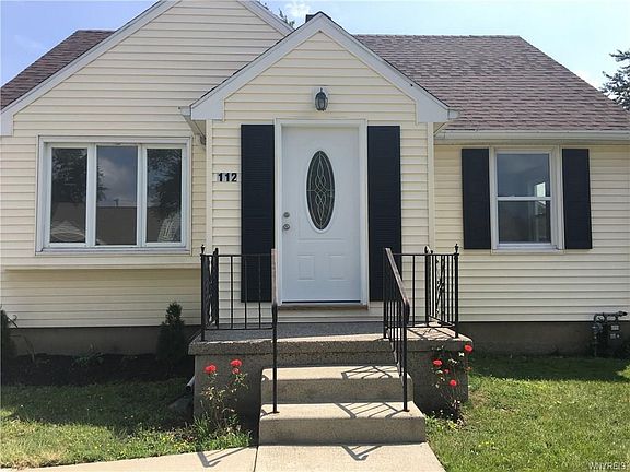 2nd image of 112 Canterbury Ln