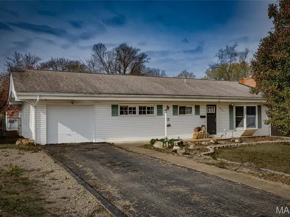 305 N Harding St, Desloge, MO 63601