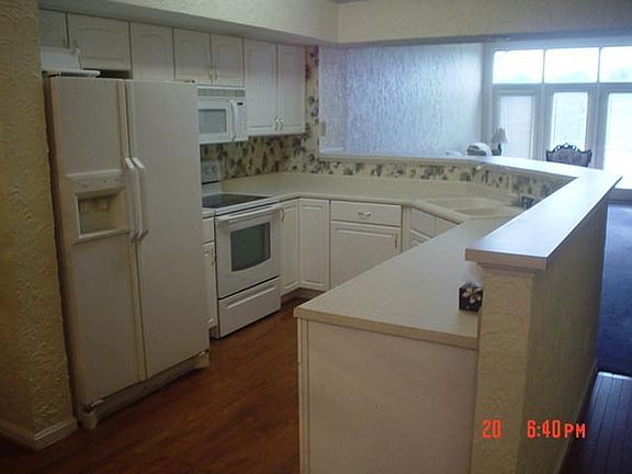 3rd image of 10541 Masters Dr