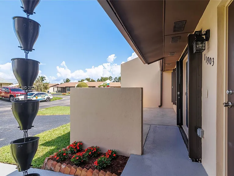 11903 SW 110th Street Cir E #11903 — Photo 45