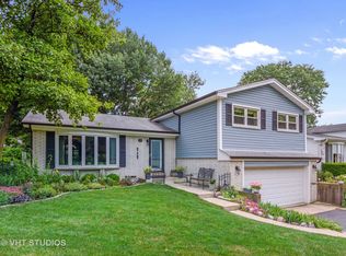 35 Chevy Chase Dr, Buffalo Grove, IL
