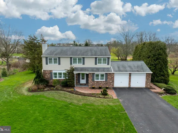 876 Juniper Cir, Harleysville, PA 19438