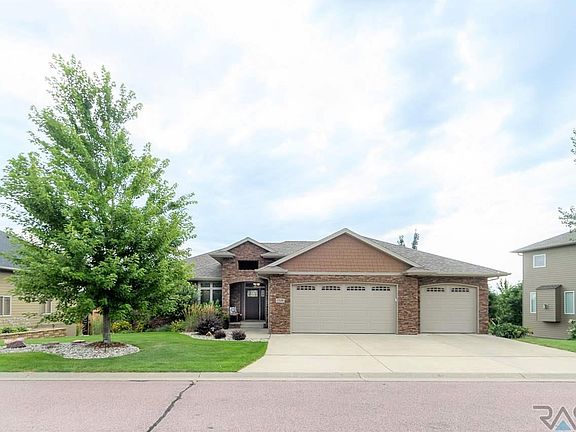 2nd image of 5508 S Park Knoll Pl